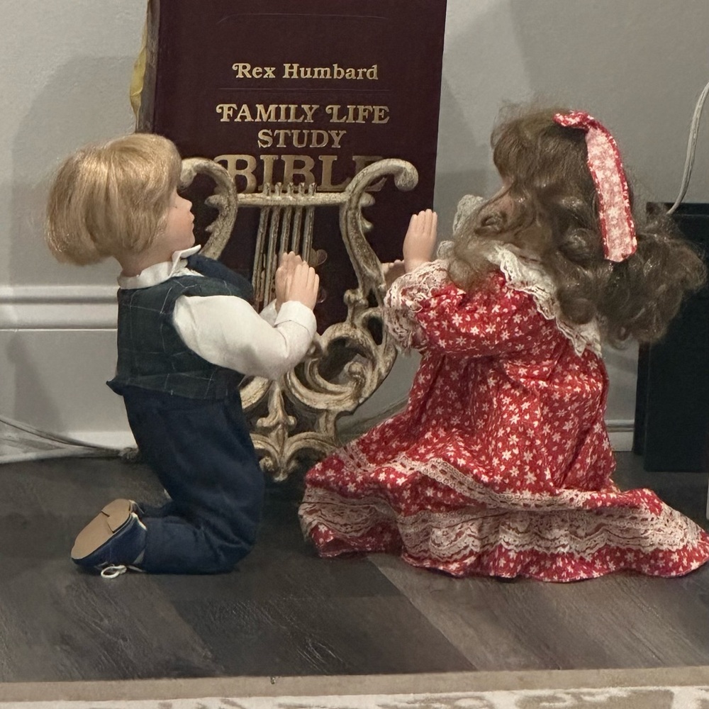 ♥️Gorgeous!!! Praying Boy & Girl Doll Set 1970’s Excellent  Condition!!!!